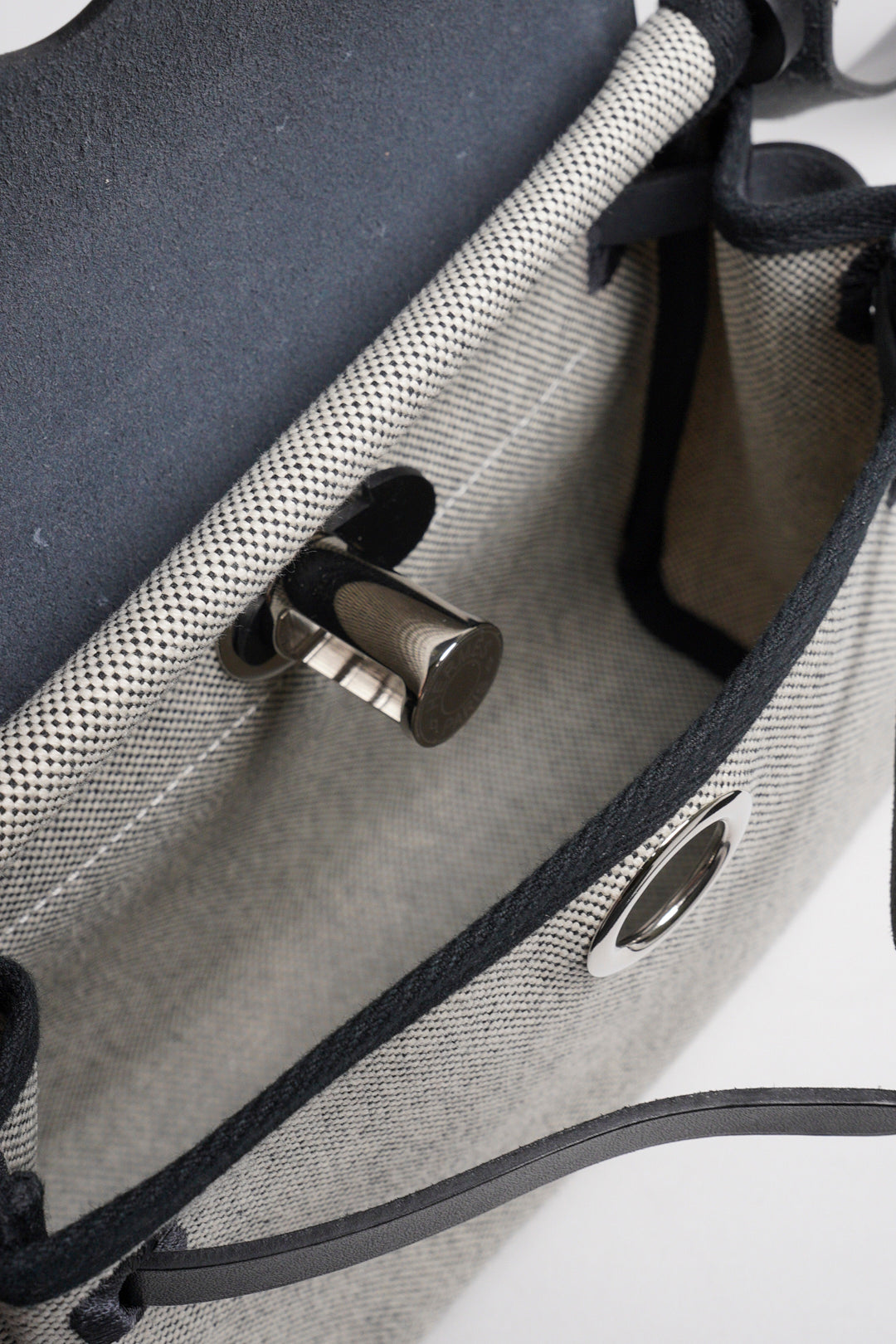 Hermes Mini herbag 斜背包 熊貓配色 銀扣（石板灰）K刻