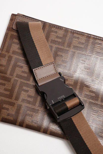 FENDI MONOGRAM斜背包
