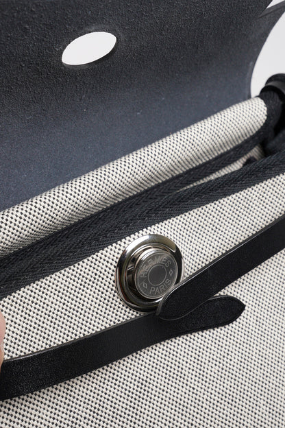 Hermes Mini herbag 斜背包 熊貓配色 銀扣（石板灰）K刻