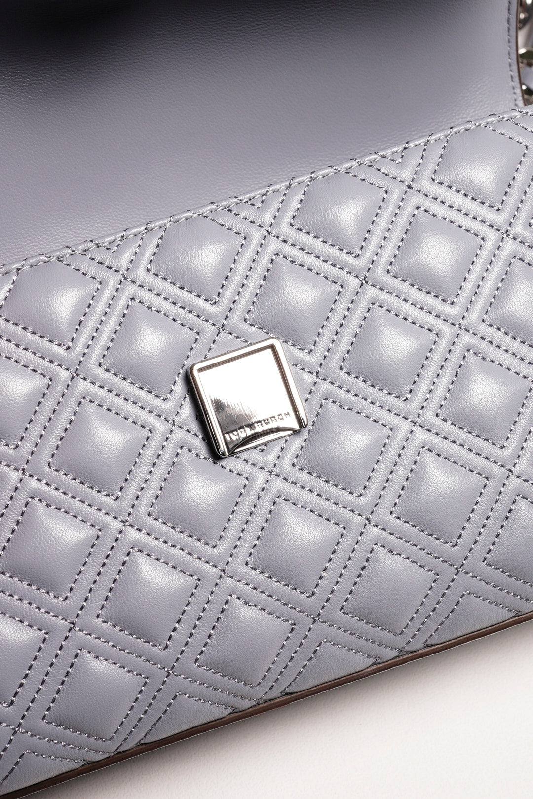 Tory Burch 鏈條流蘇斜背包  (霧霾灰藍）