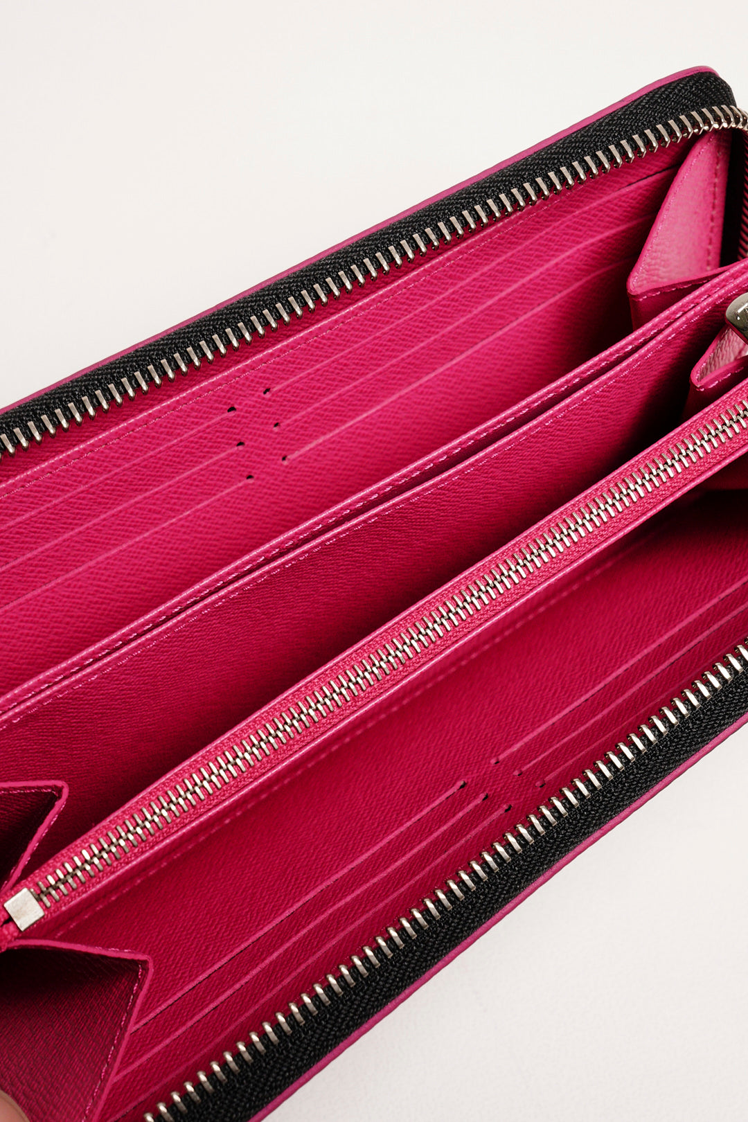 LOUIS VUITTON EPI水波紋長夾 ㄇ字型拉鏈長夾（黑色）