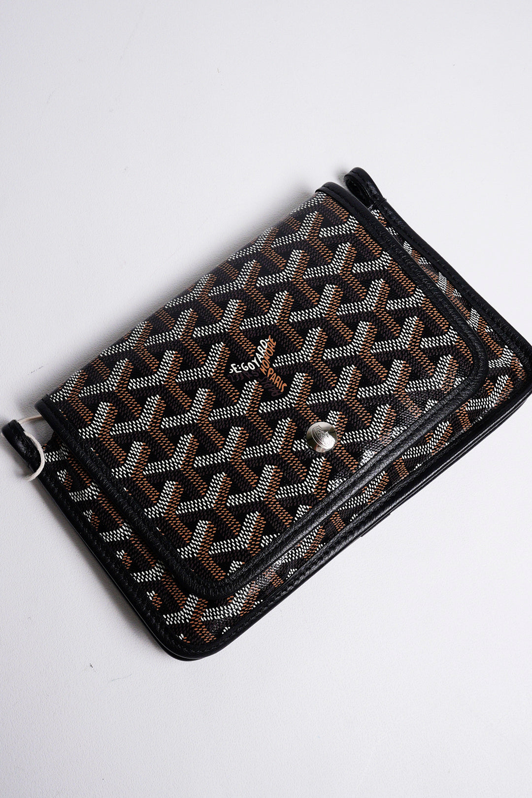 GOYARD PLUMET 經典LOGO翻蓋扁斜背包