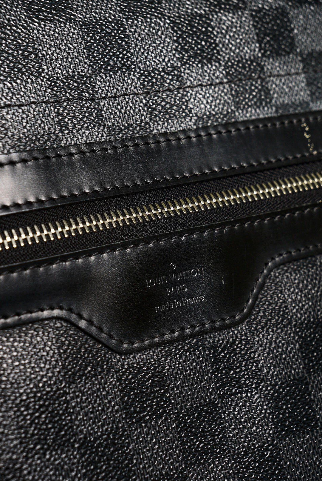 LOUIS VUITTON&nbsp; Damier Graphite Daniel MM 斜挎包