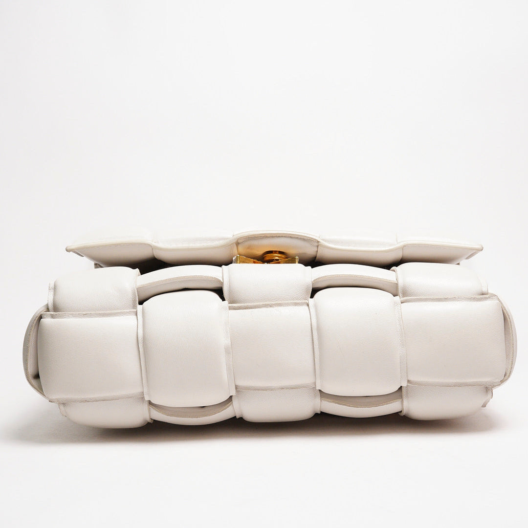 BOTTEGA VENETA 大金屬鍊條 Chain Cassette斜揹包