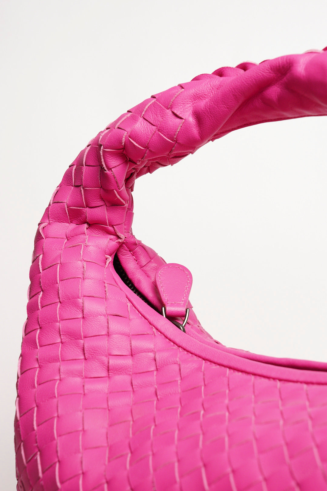 BOTTEGA VENETA BV粉色 羊皮編織 Veneta Hobo 單肩包