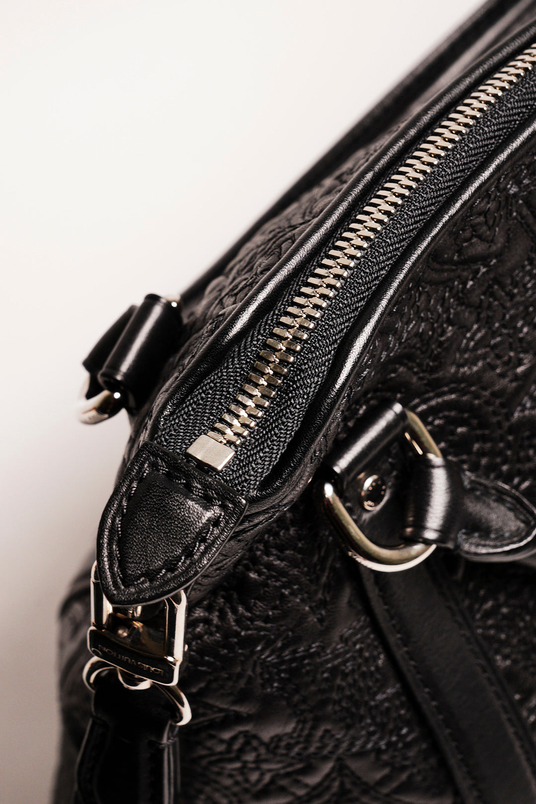 LOUIS VUITTON ANTHEIA MONOGRAMIXIA 經典壓紋手提包斜背