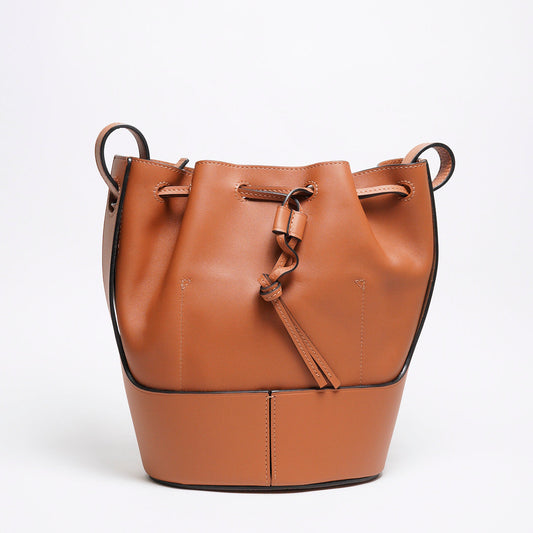 LOEWE 水桶包 焦糖色