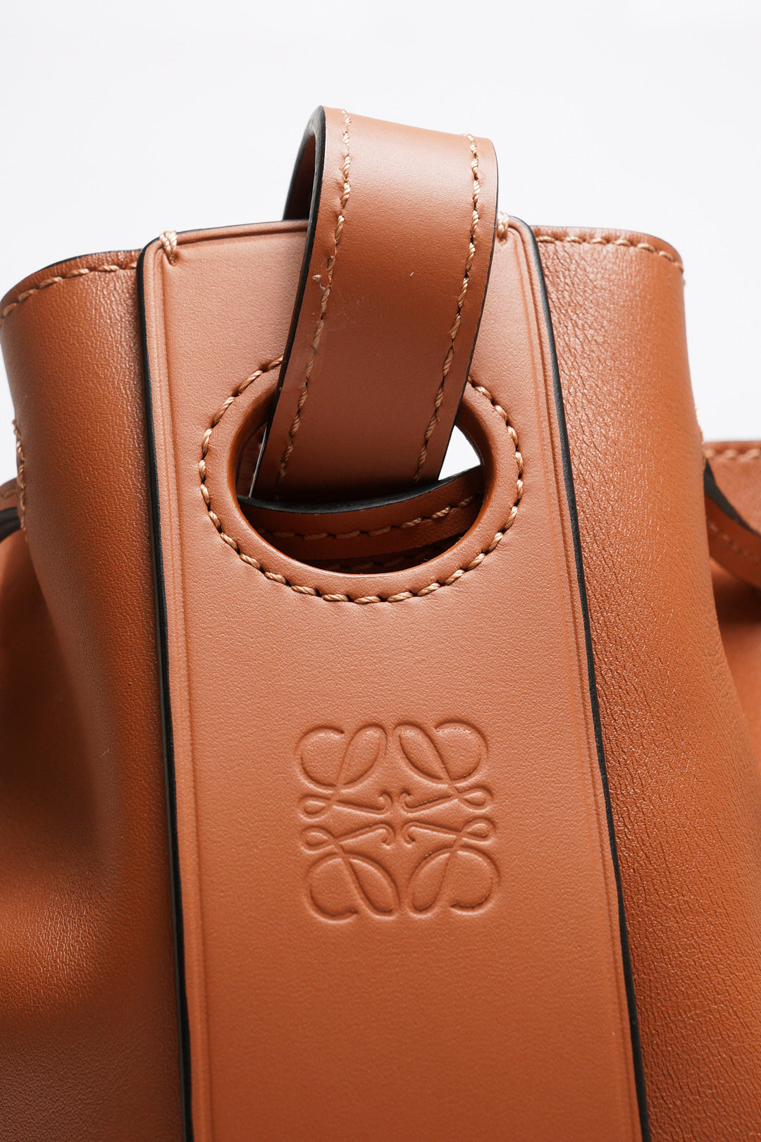 LOEWE 水桶包（水桶包）