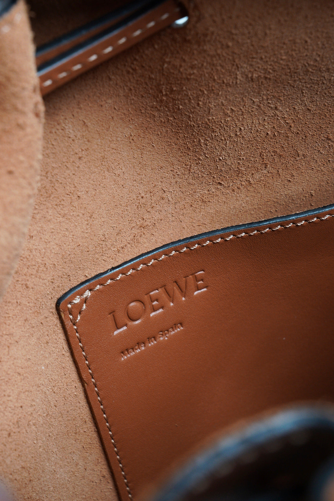 LOEWE 水桶包（水桶包）