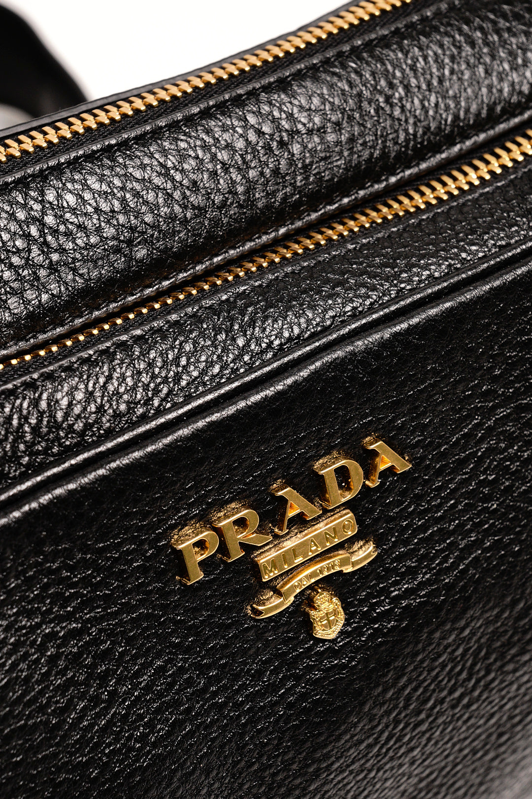 Prada黑金雙層荔紋相機包x