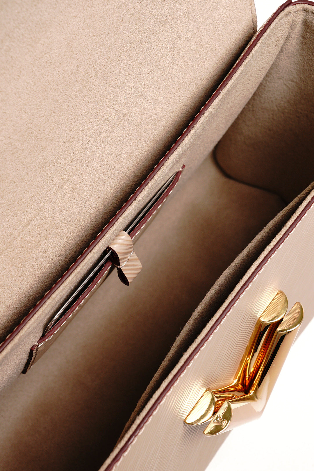 LV Twist MM 鏈條斜背包(灰、偏奶茶色） m21112