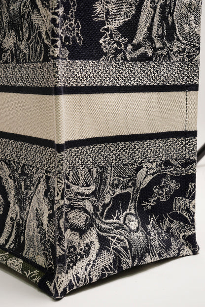 DIOR 藏青色叢林主題 中型刺繡托特包