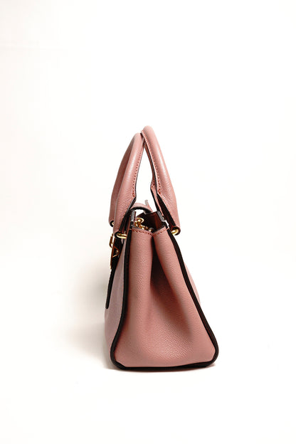 Burberry Buckle 牛皮純色字母logo 單肩包（玫瑰粉色）附兩種背帶