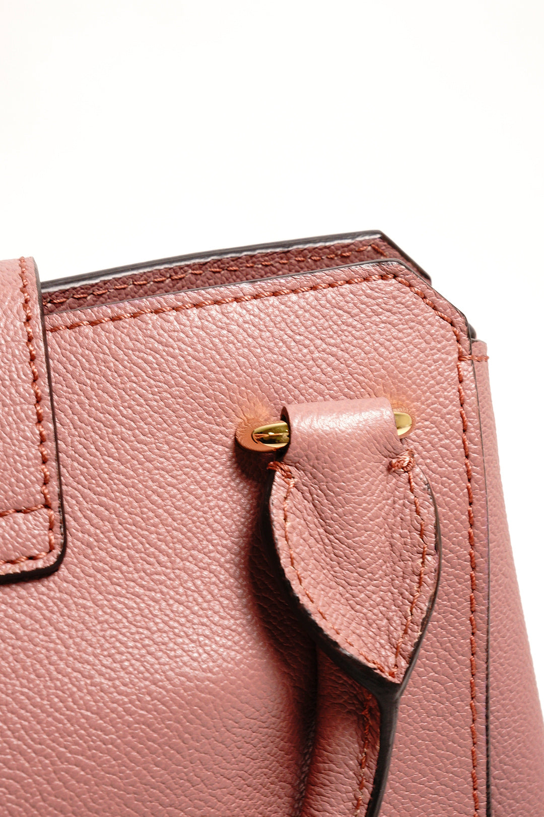 Burberry Buckle 牛皮純色字母logo 單肩包（玫瑰粉色）附兩種背帶
