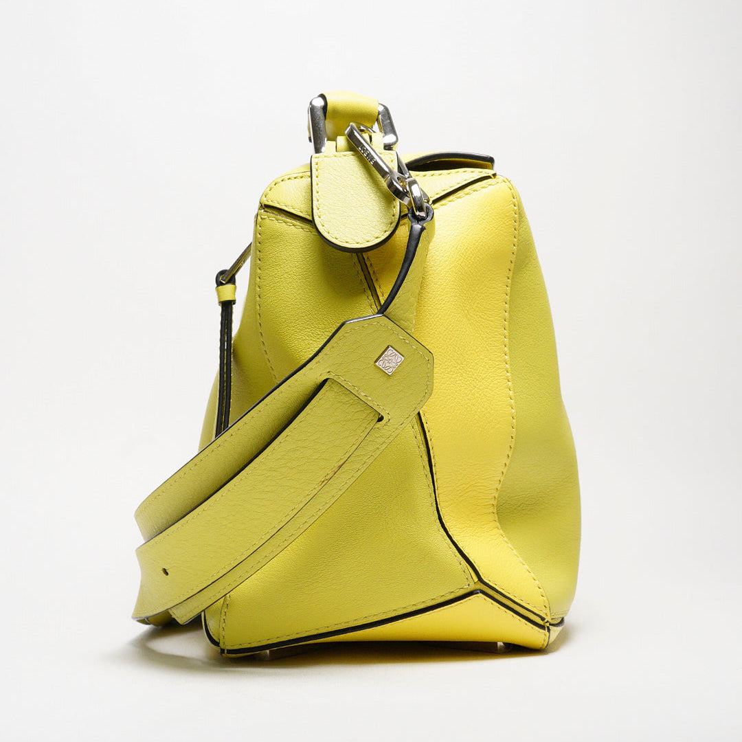 LOEWE 經典Puzzle 中號 芥末黃色