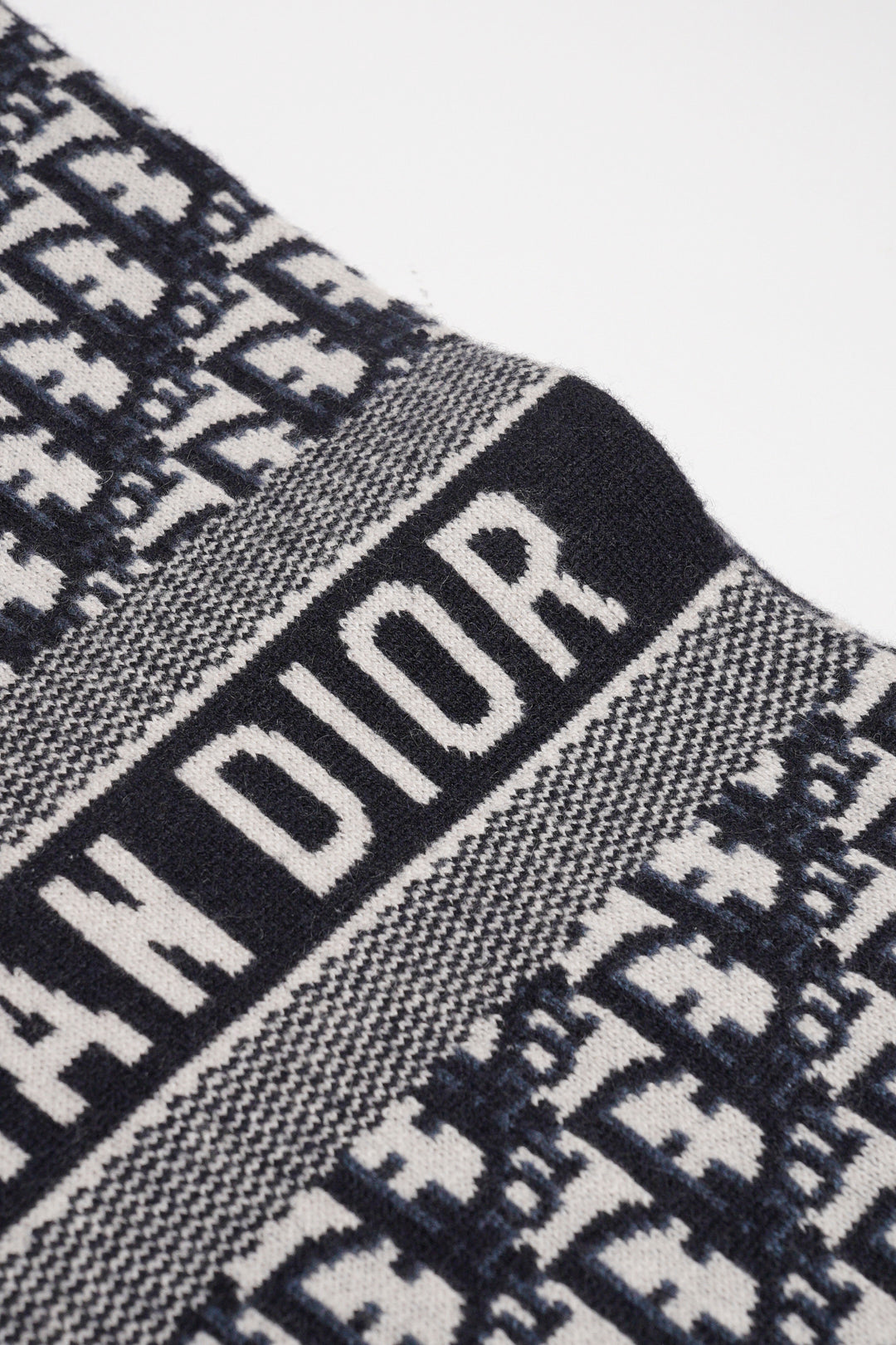 Dior 經典老花羊絨圍巾
