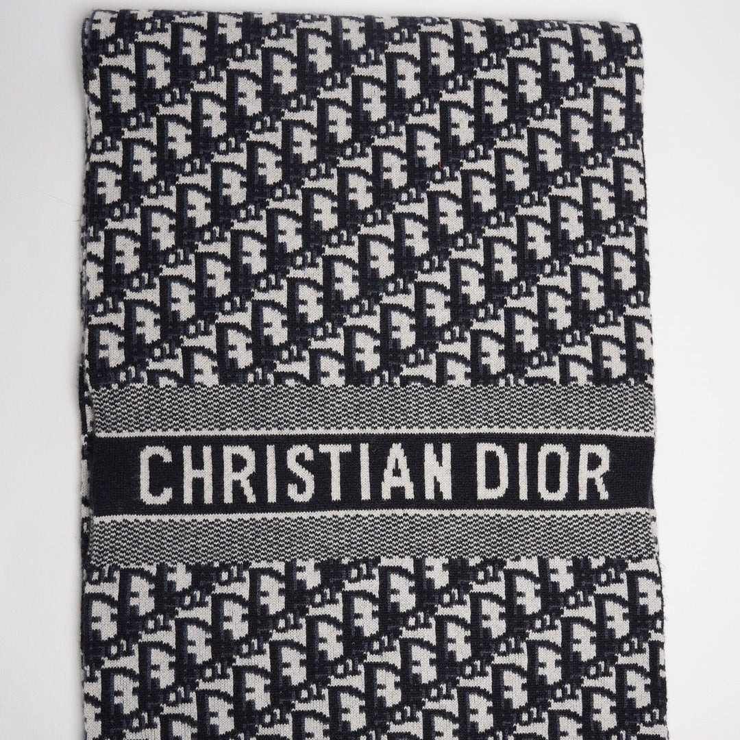 Dior 經典老花羊絨圍巾
