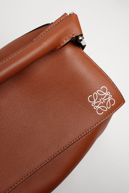 LOEWE 經典小牛皮Puzzle斜背包 大號（全新未使用）