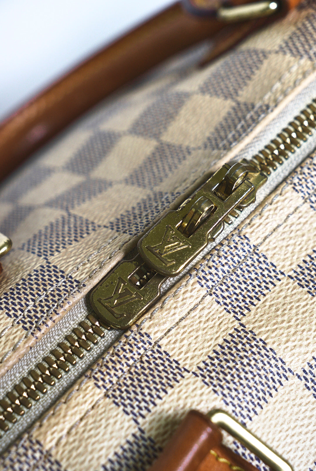 LOUIS VUITTON 白色棋盤 SPEEDY30