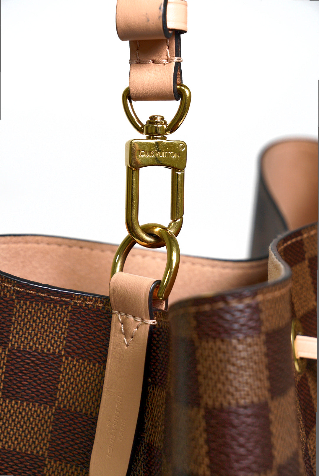 LOUIS VUITTON Venus Pink Damier Ebene Canvas NéoNoé MM