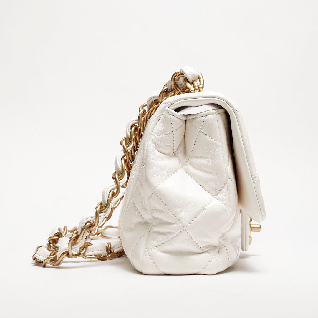 CHANEL 菱格羊皮金鍊斜背包