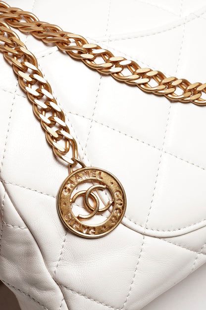 CHANEL 菱格羊皮金鍊斜背包