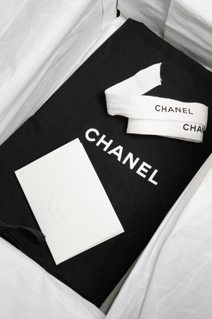 CHANEL 菱格羊皮金鍊斜背包