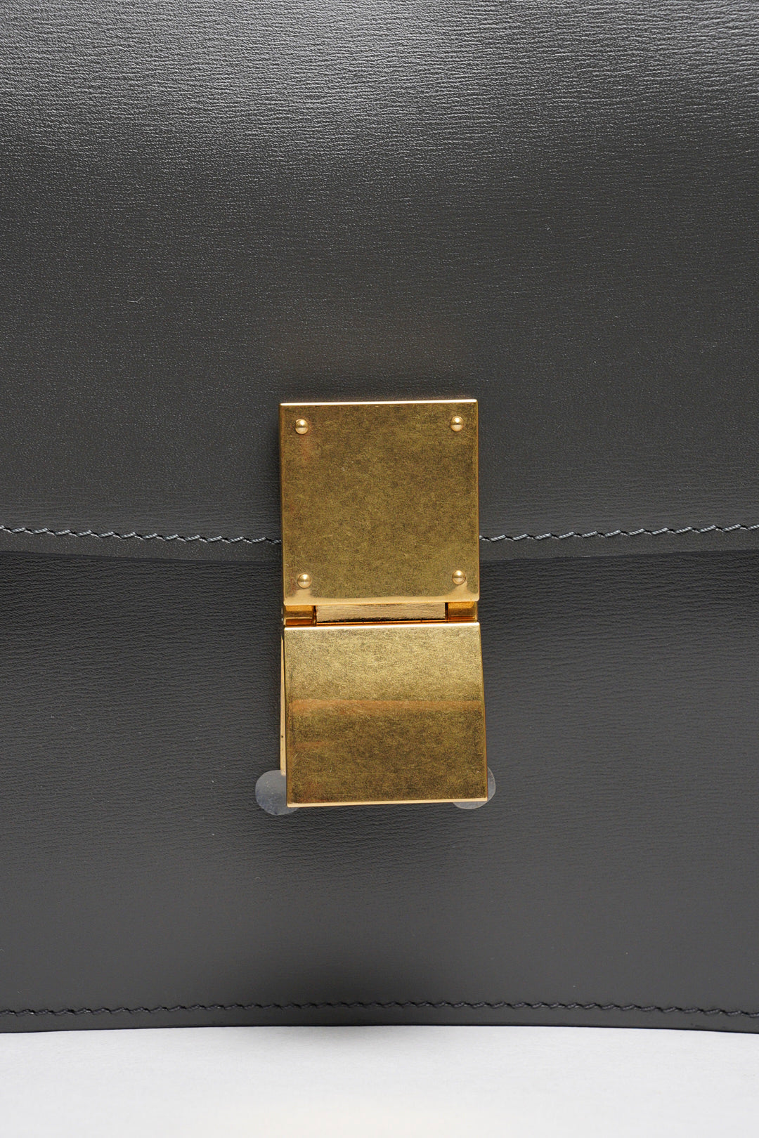 CELINE 牛皮皮革Classic Box金扣肩背袋
