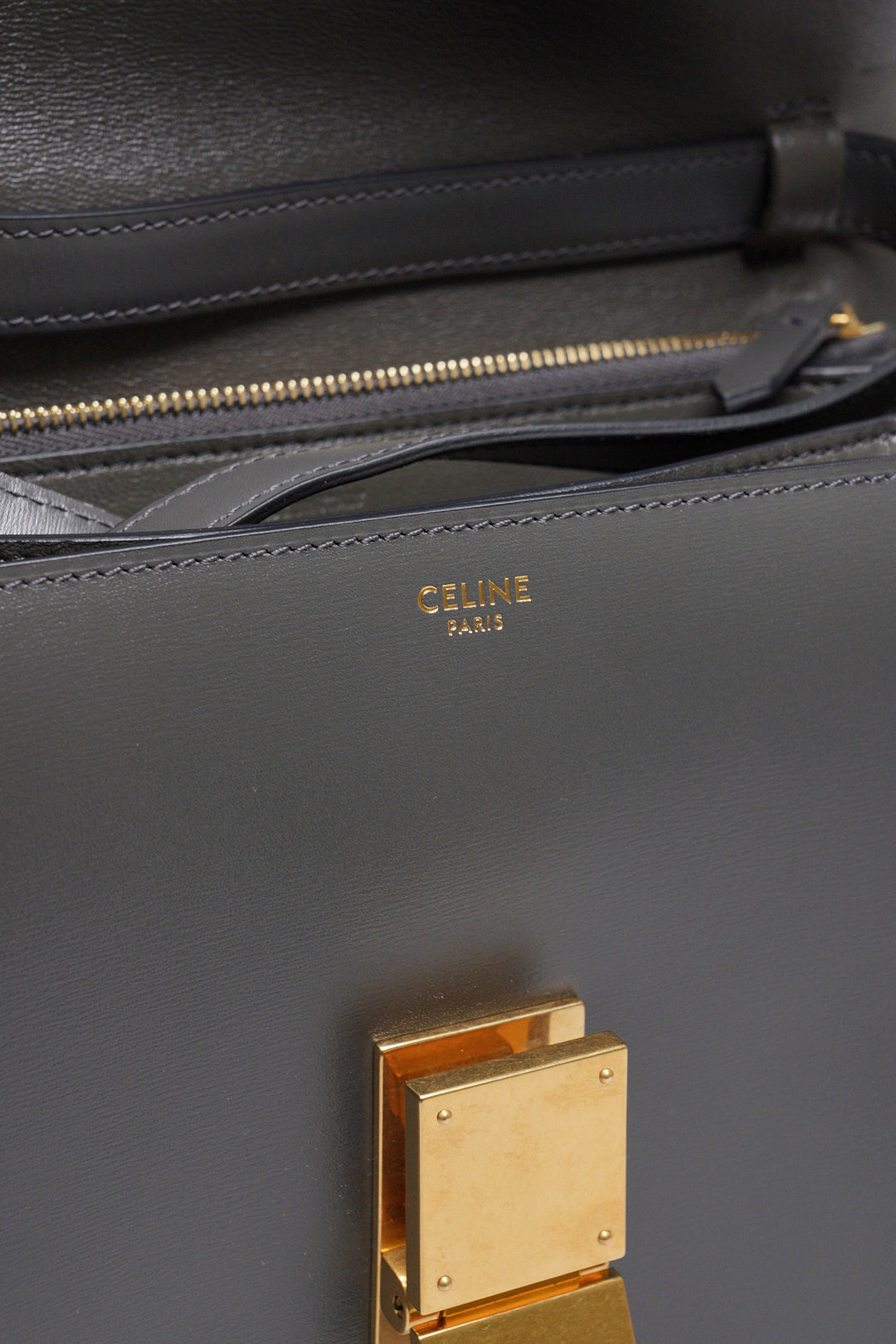 CELINE 牛皮皮革Classic Box金扣肩背袋