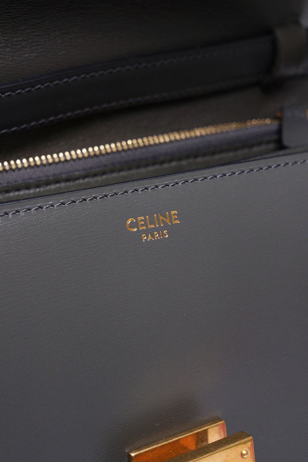 CELINE 牛皮皮革Classic Box金扣肩背袋