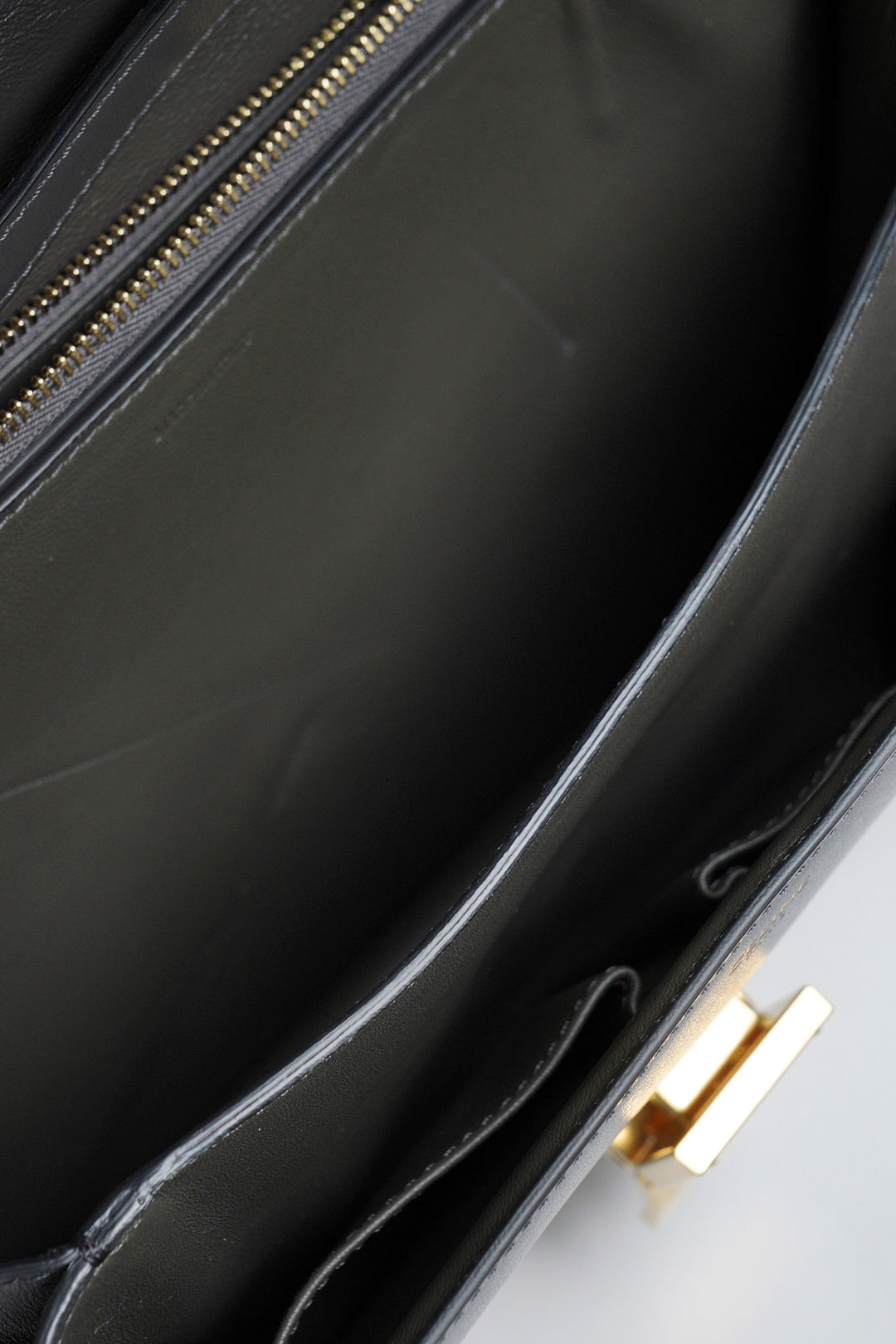 CELINE 牛皮皮革Classic Box金扣肩背袋