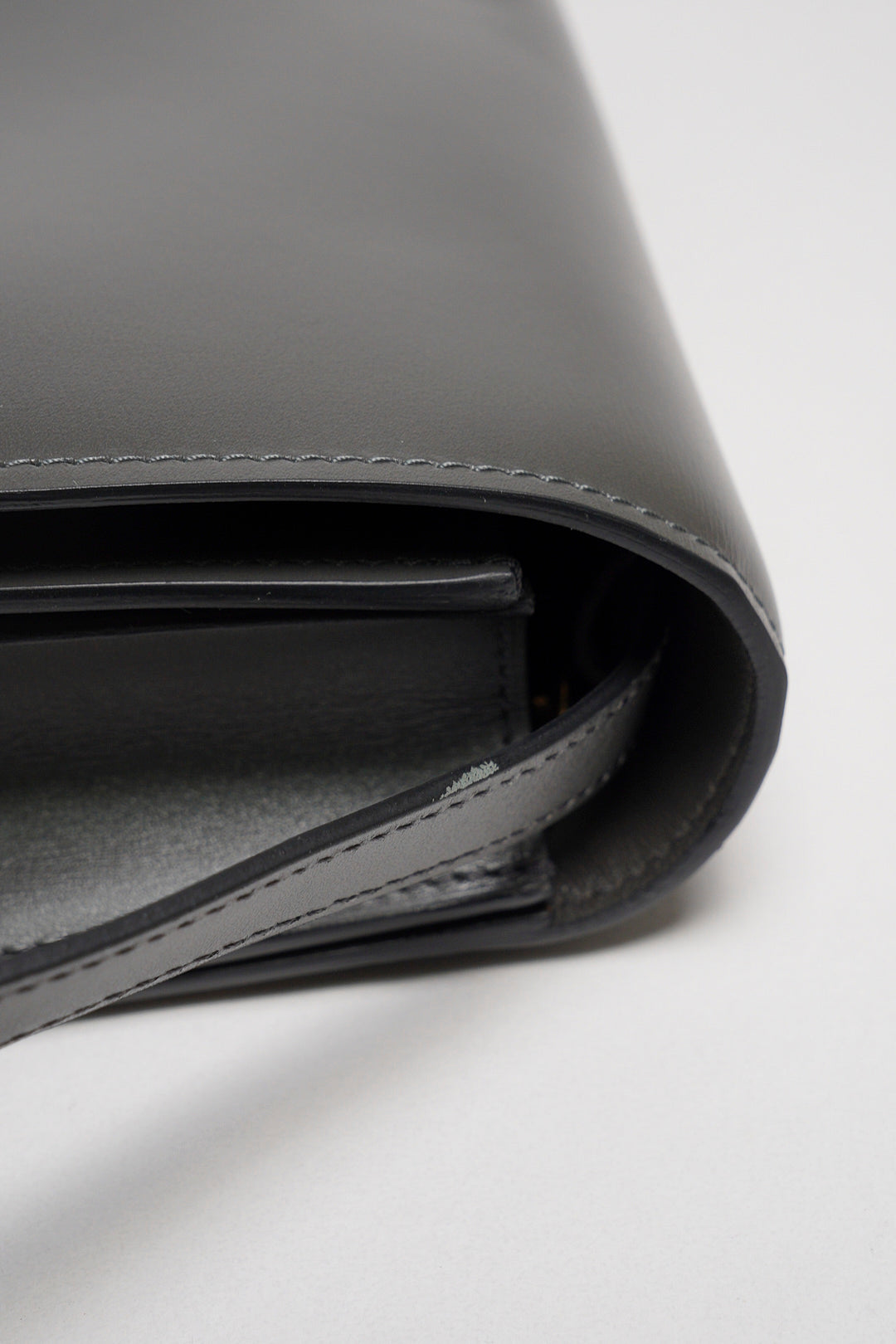 CELINE 牛皮皮革Classic Box金扣肩背袋