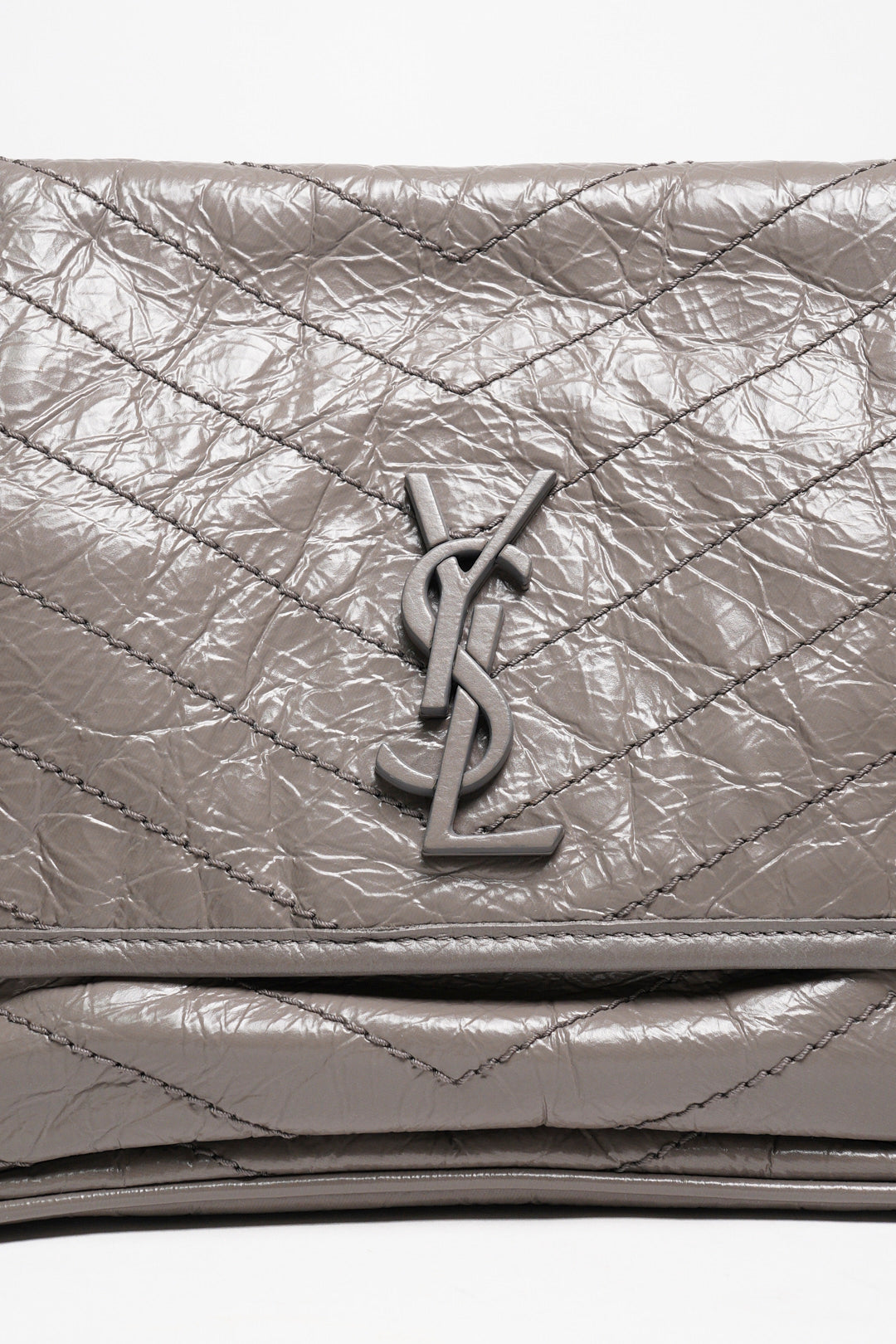 SAINT LAURENT 牛皮皮革Niki Medium鏈帶肩背袋