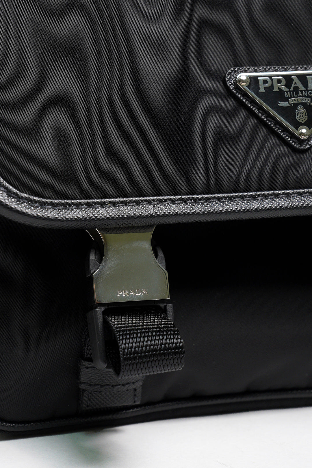 PRADA 普拉達 黑色 尼龍 皮革 Re-Nylon Saffiano 肩背包