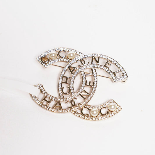 CHANEL 雙C 水鑽 LOGO 別針 / 胸針（Brooch）
