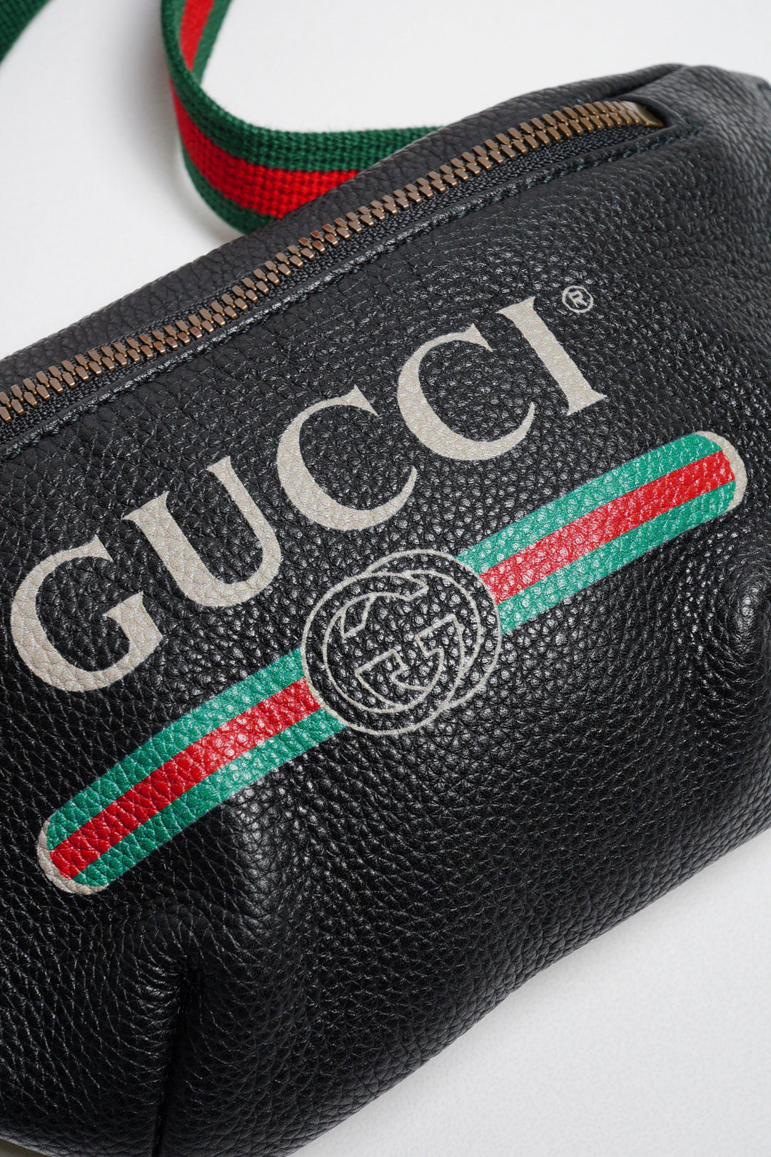 Gucci 綠紅背帶 胸/腰包 小號（黑色）