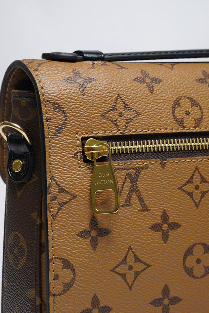 Louis Vuitton 經典Pochette M tis Monogram帆布手提斜背郵差包