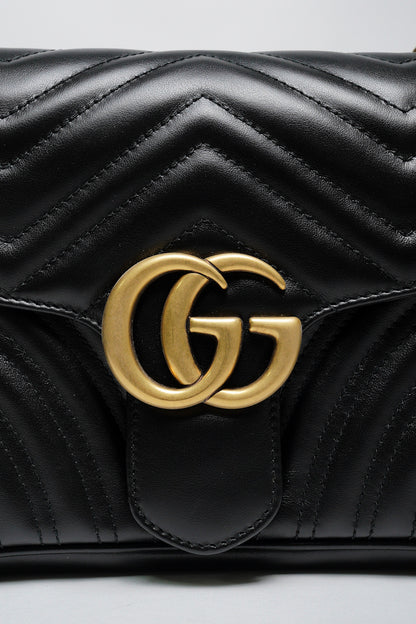 GUCCI GG MARMONT系列中型單背包
