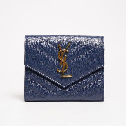 YSL MONOGRAM 魚子醬牛皮信封釦式中夾