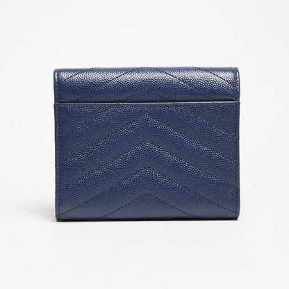 YSL MONOGRAM 魚子醬牛皮信封釦式中夾