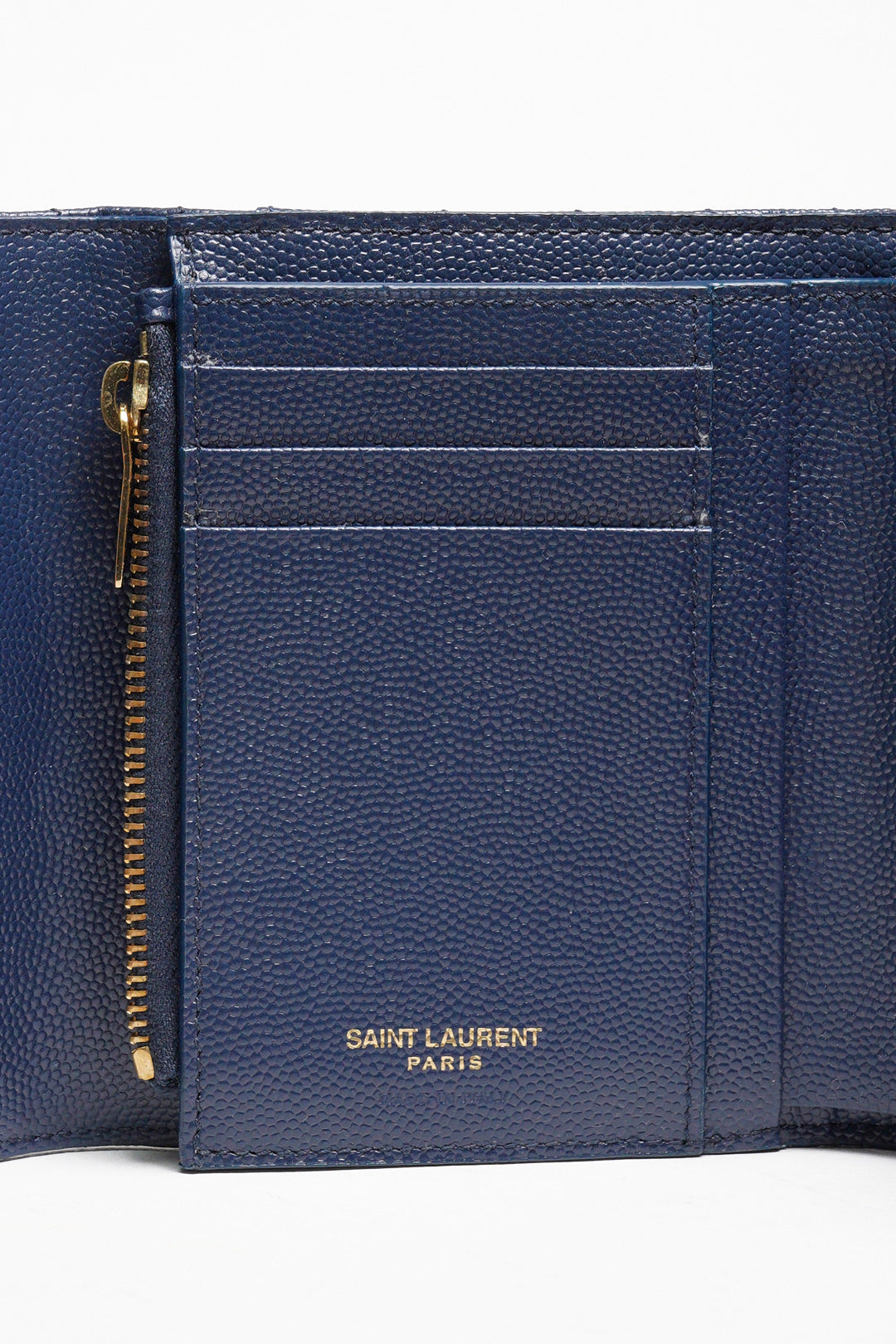 YSL MONOGRAM 魚子醬牛皮信封釦式中夾