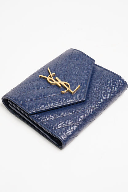 YSL MONOGRAM 魚子醬牛皮信封釦式中夾
