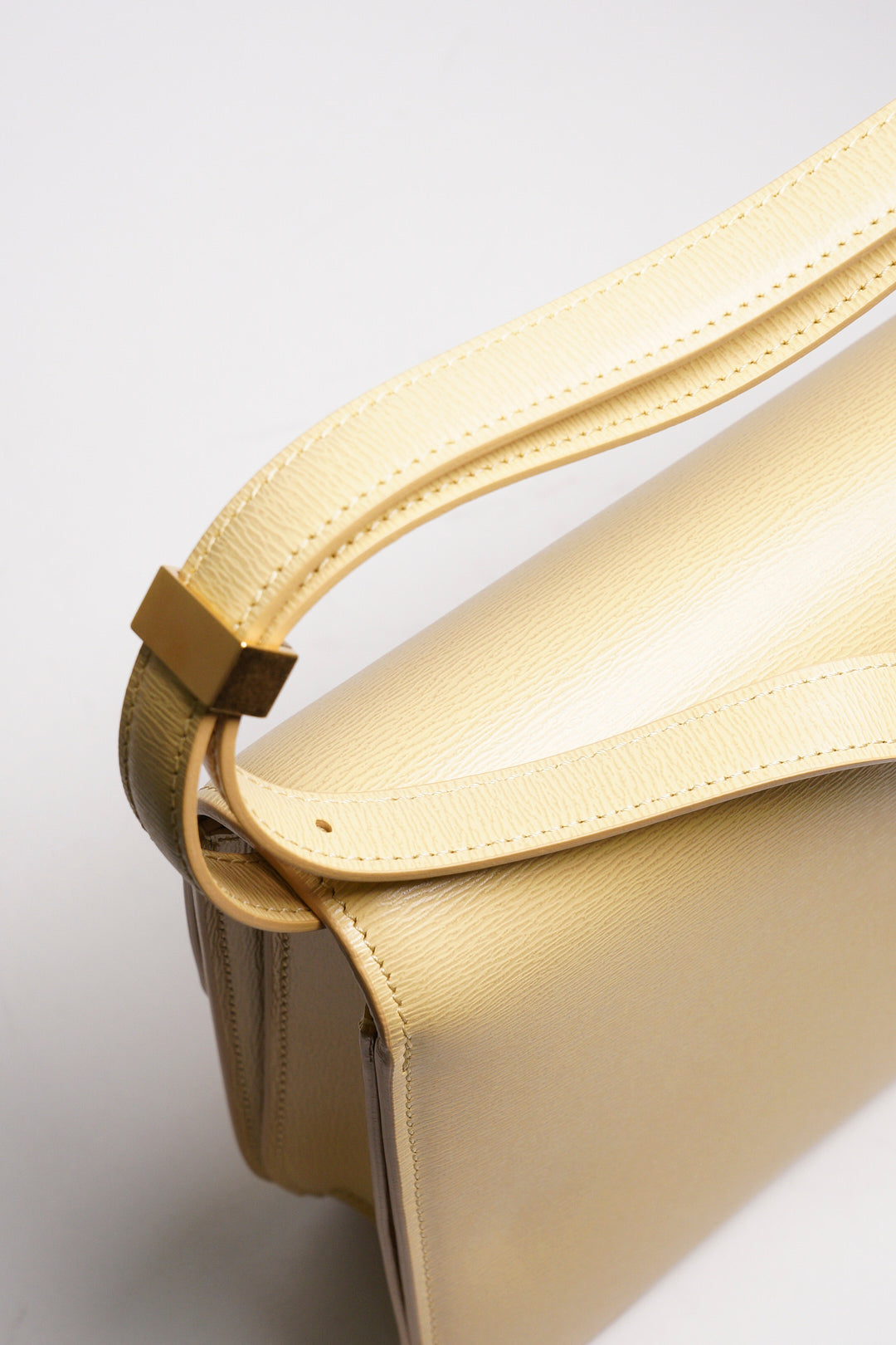 CELINE Classic Bag (黃色）