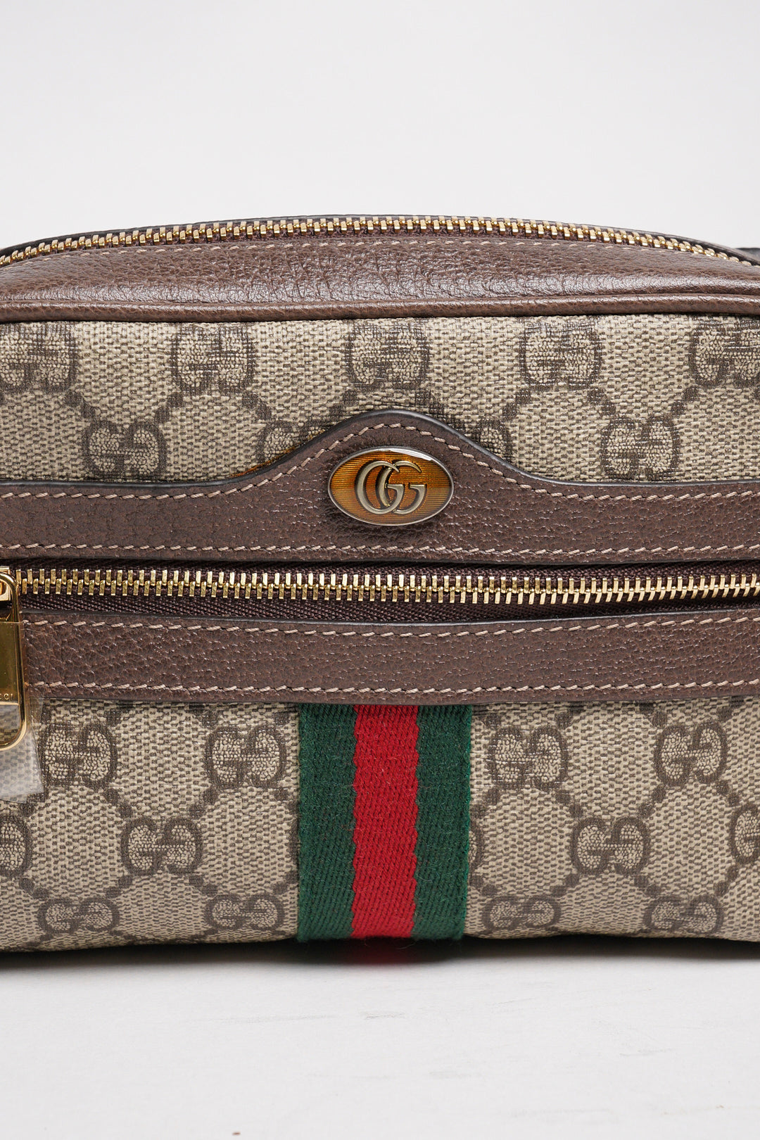 GUCCI Ophidia 琺瑯LOGO帆布紅綠條紋斜背包(棕)