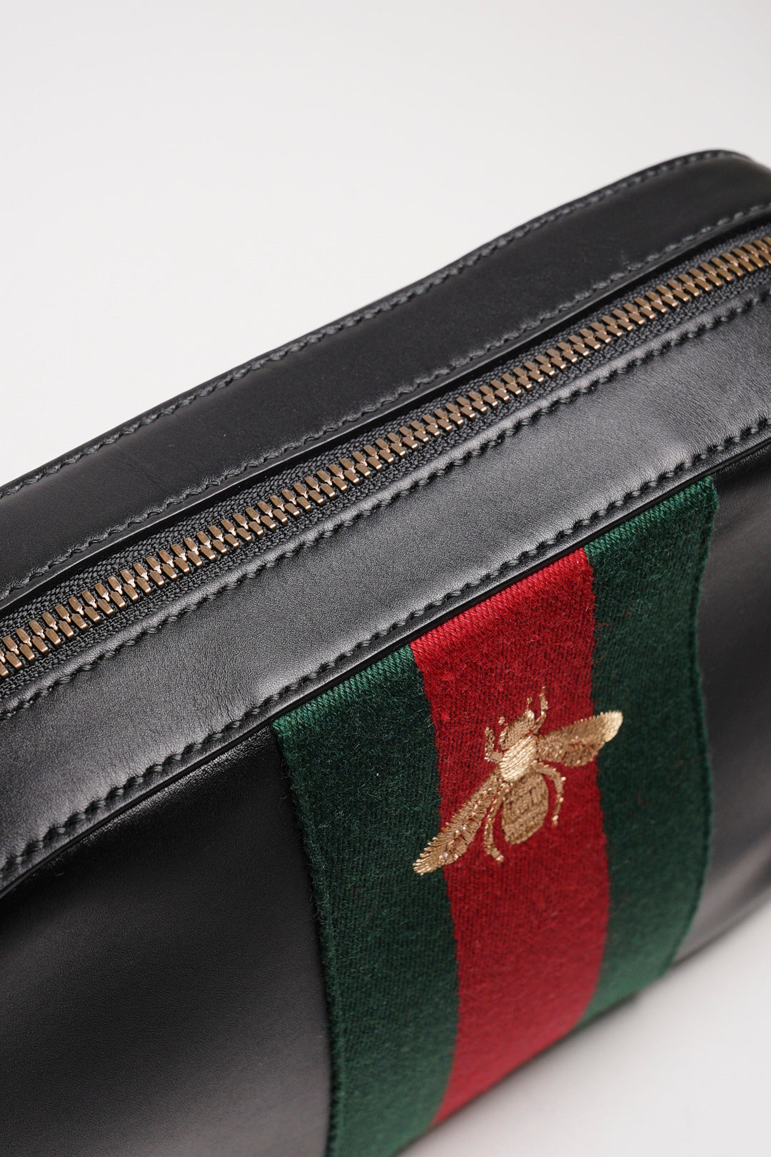 GUCCI crossbody leather bag 綠紅綠繡蜜蜂斜背包