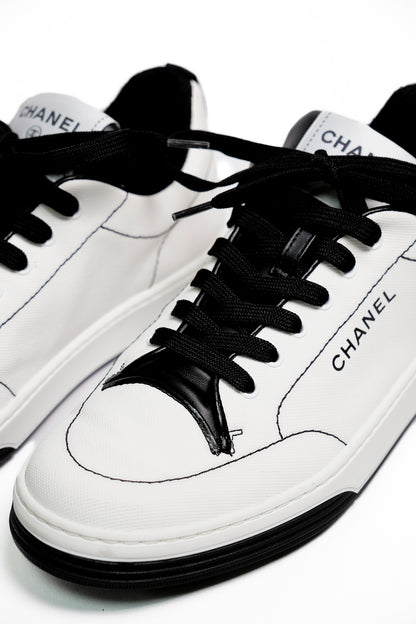 CHANEL 小白鞋/休閒鞋