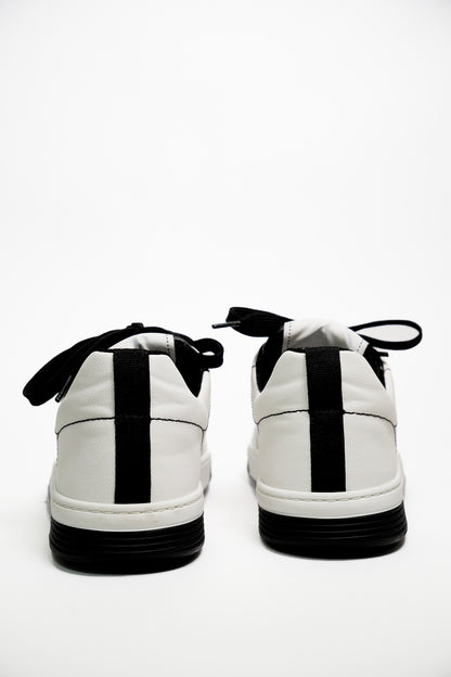 CHANEL 小白鞋/休閒鞋