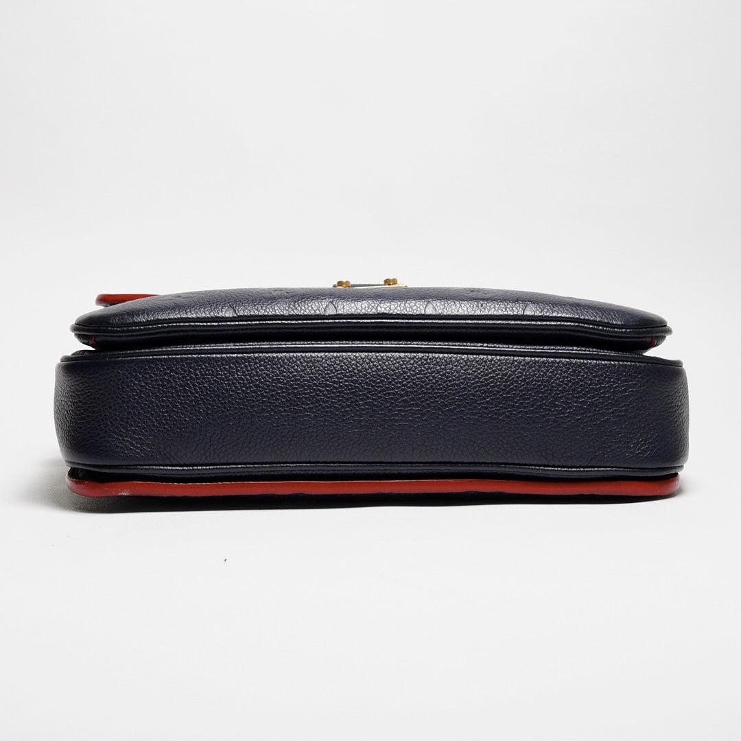 Louis Vuitton  Monogram Empreinte Pochette Metis 海軍藍