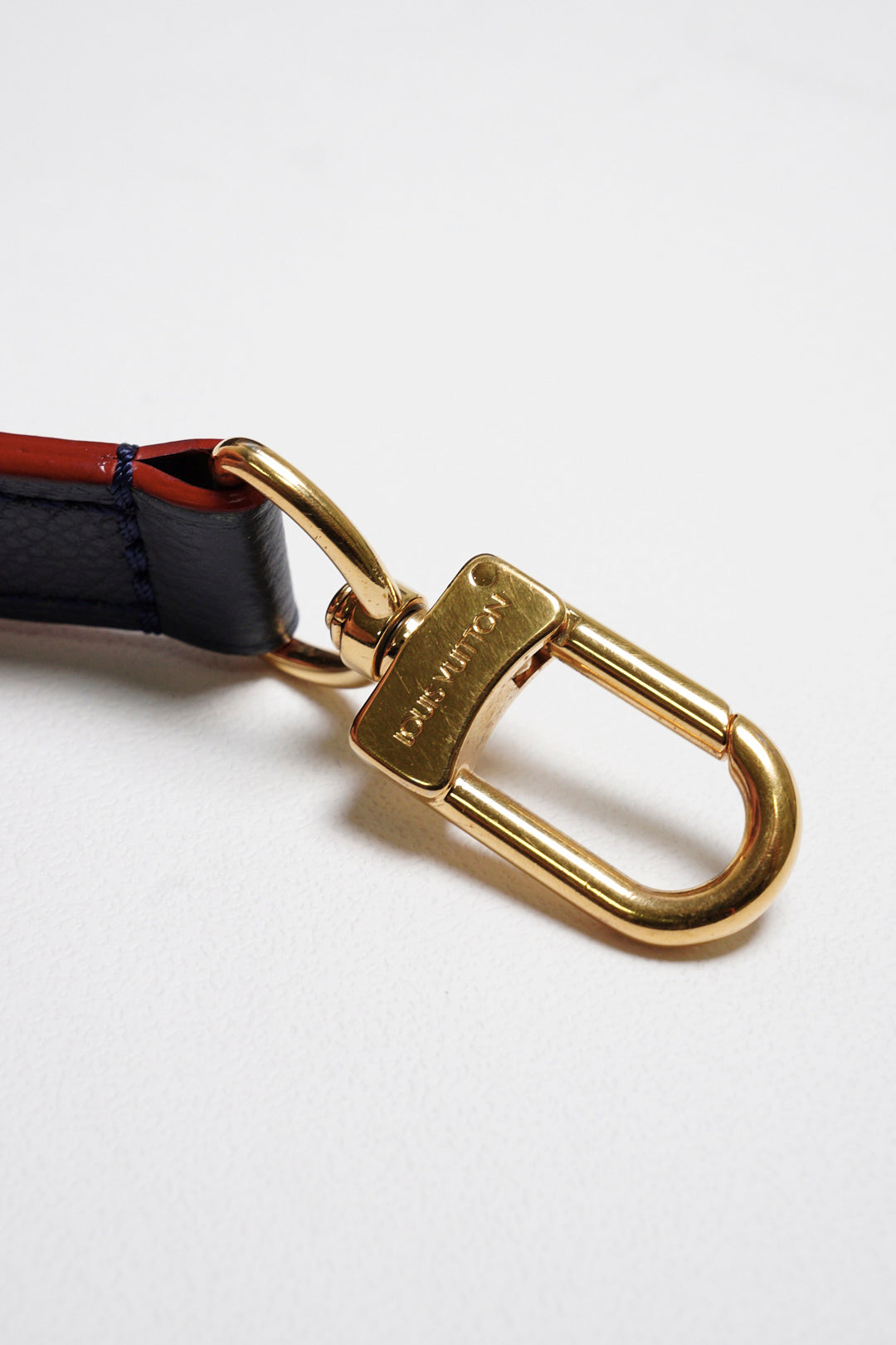 Louis Vuitton  Monogram Empreinte Pochette Metis 海軍藍