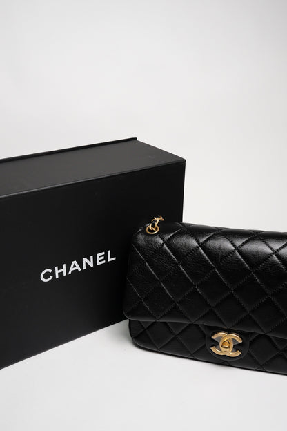 Chanel 粗鍊雙c斜背包 CF24